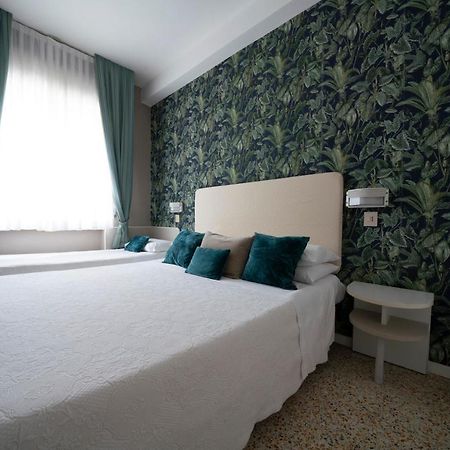Alta Marea Hotel Milano Marittima Buitenkant foto